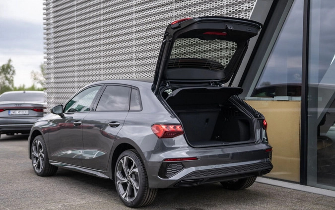 Audi A3 cena 148773 przebieg: 5, rok produkcji 2024 z Śrem małe 379